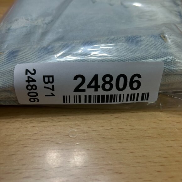 Blank NYC The Barrow Vintage High Rise Cut Off Shorts Women's Size 30 Denim NWT - Picture 11 of 11